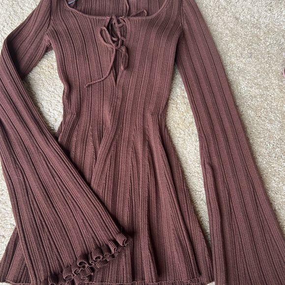 H&M Tops - H&M Brown Long Sleeve Knit Dress/top